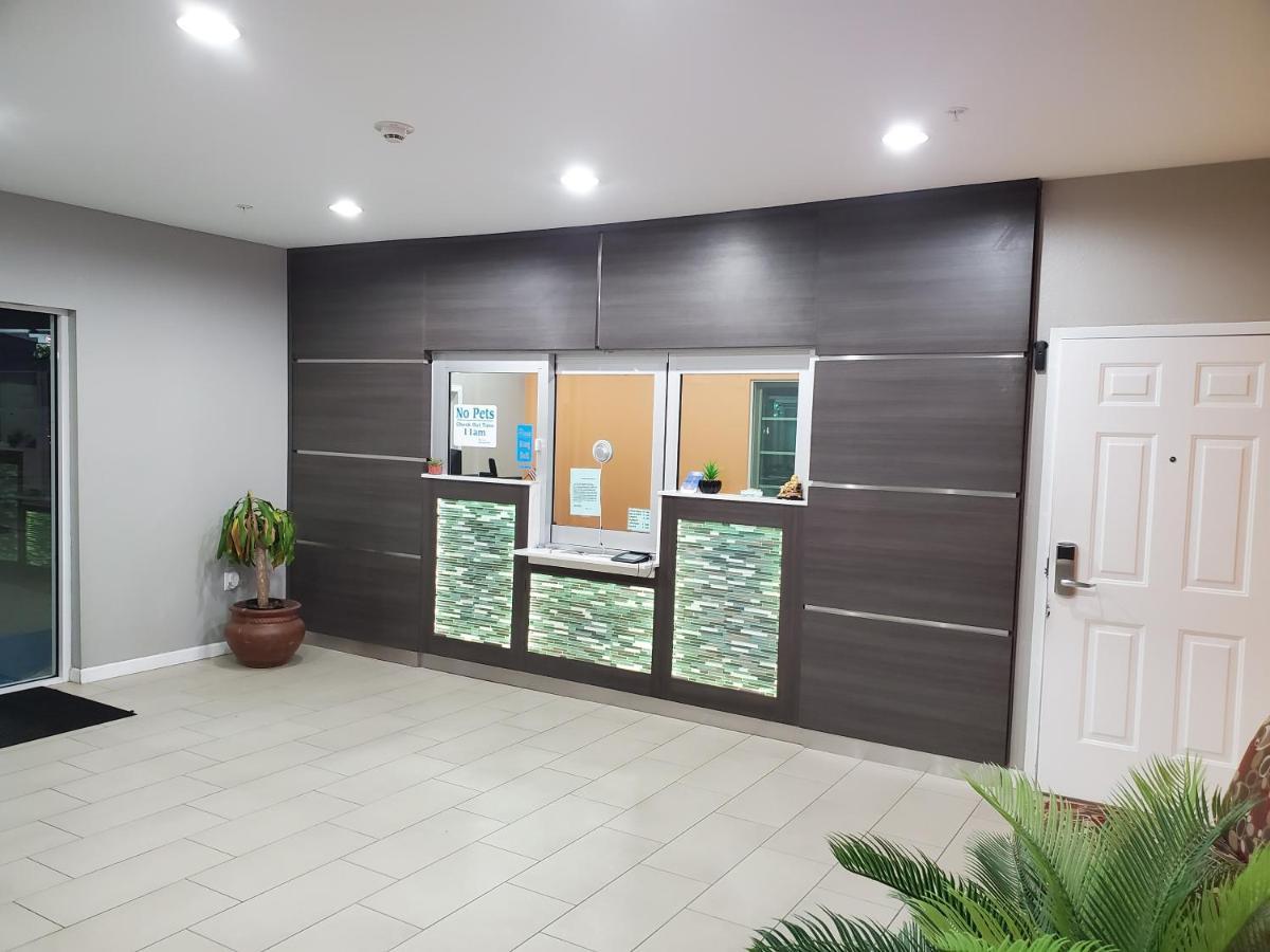 Haven Inn & Suites Willowbrook (Adults Only) Houston Eksteriør billede